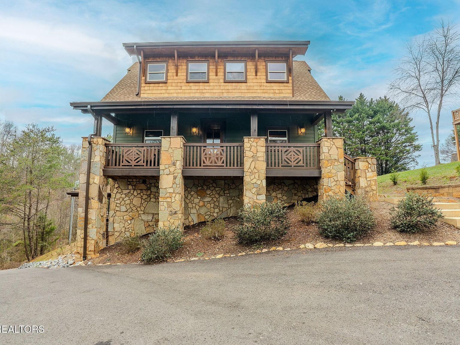 615 Rainbow Rd Sevierville, TN 37862 - Thumbnail 2