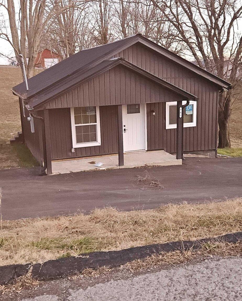 903 Kyle St La Follette, TN 37766 - Thumbnail 2