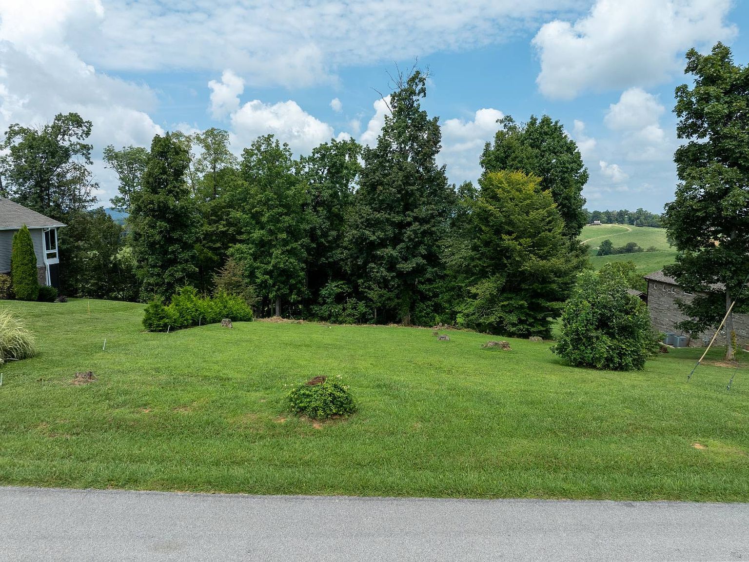 LOT 4 Hales Chapel Rd Johnson City, TN 37615 - Thumbnail 2