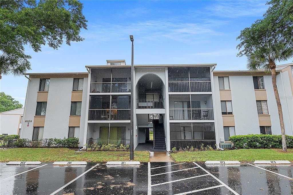 8203 Sun Spring Cir Unit 62 Orlando, FL 32825  | Condominium