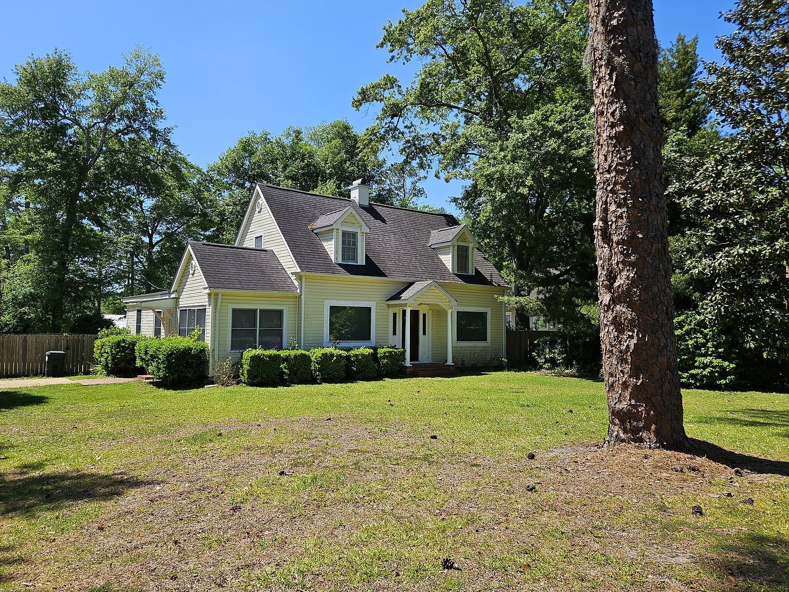 706 Gordon Ave Thomasville, GA 31792 - Thumbnail 2