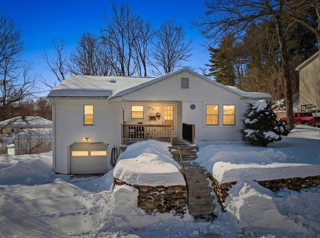 27 Jerome St Southbridge, MA 01550 - Thumbnail 2