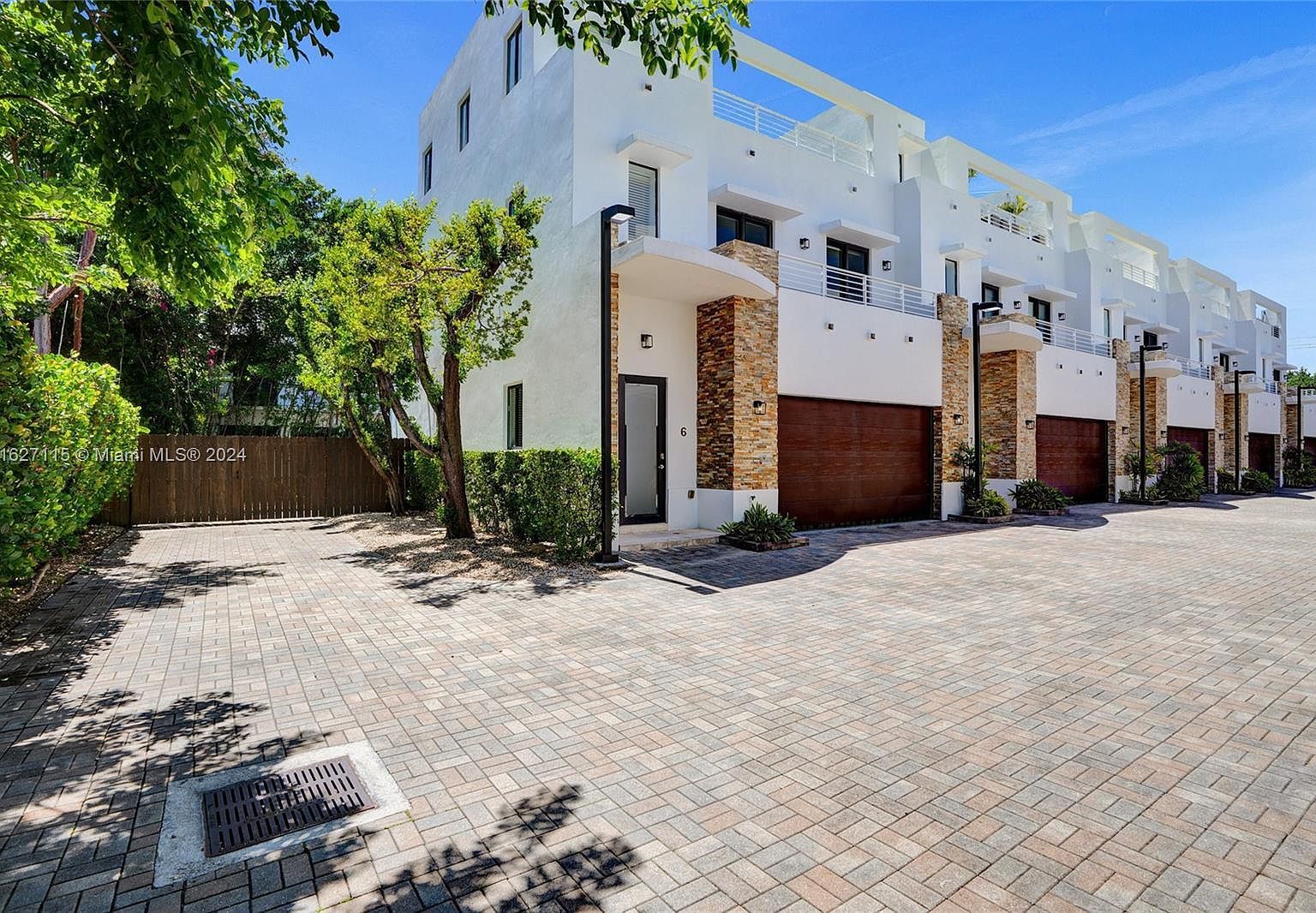 3318 Day Ave UNIT 6 Miami, FL 33133 - Thumbnail 2