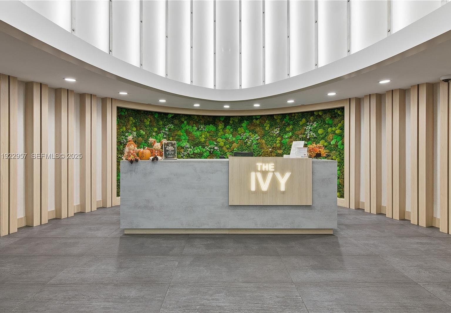 90 SW 3rd St APT 2408 Miami, FL 33130 - Thumbnail 2