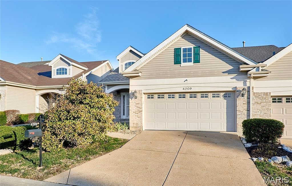 4209 Consett Dr Saint Louis, MO 63129 - Thumbnail 2