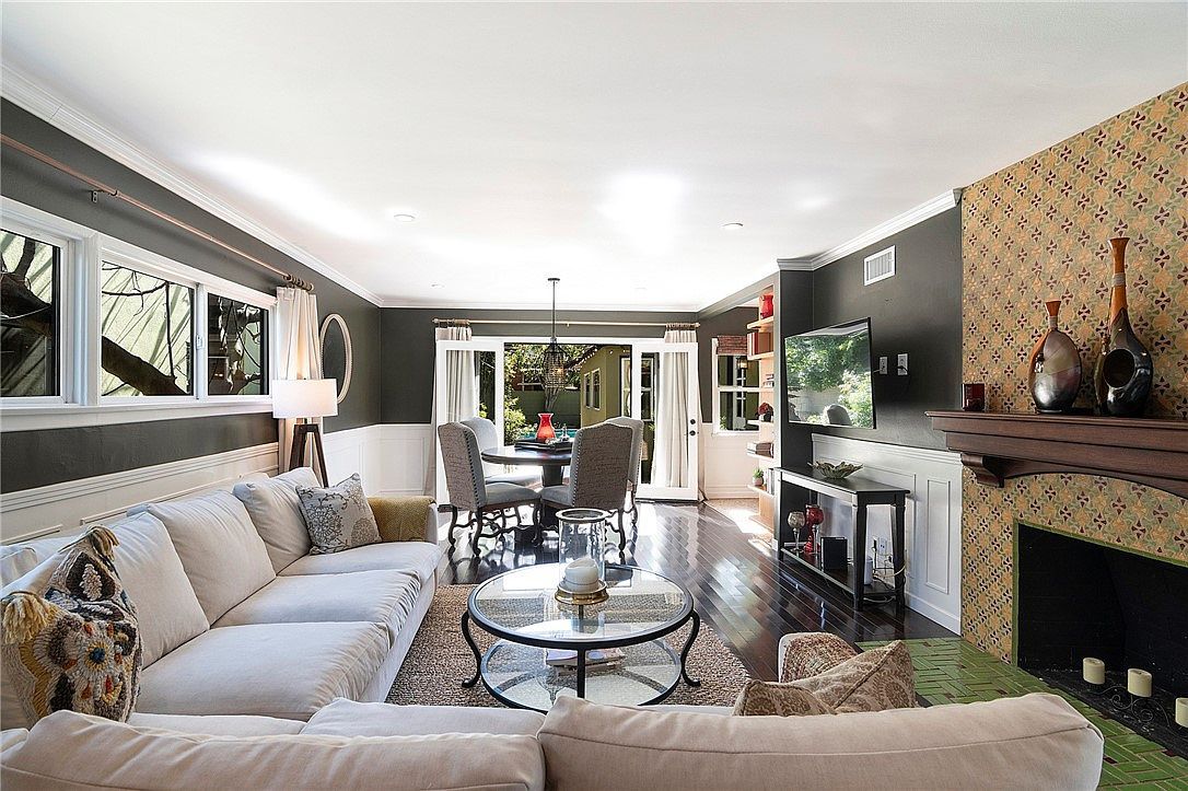 544 N California St Burbank, CA 91505 - Thumbnail 2