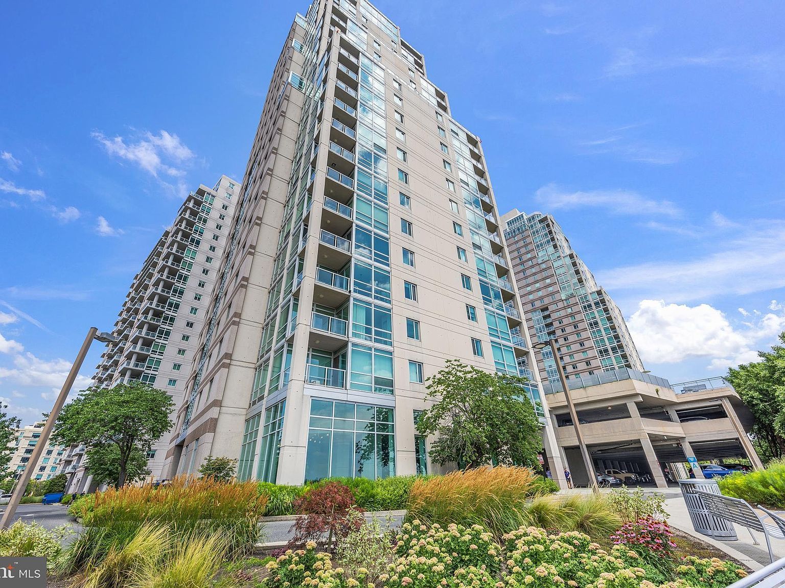 901 N Penn St UNIT P506 Philadelphia, PA 19123 - Thumbnail 2