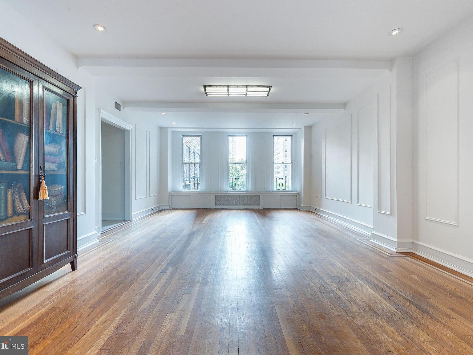 1901 Walnut St #5-E Philadelphia, PA 19103 - Thumbnail 2