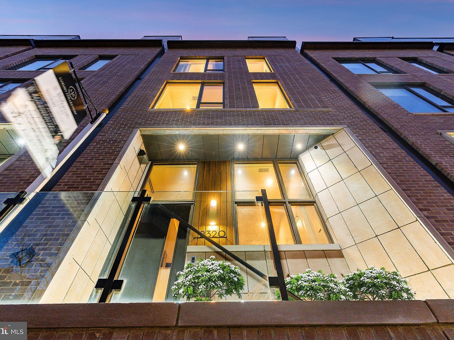 2320 Sansom St Philadelphia, PA 19103 - Thumbnail 2