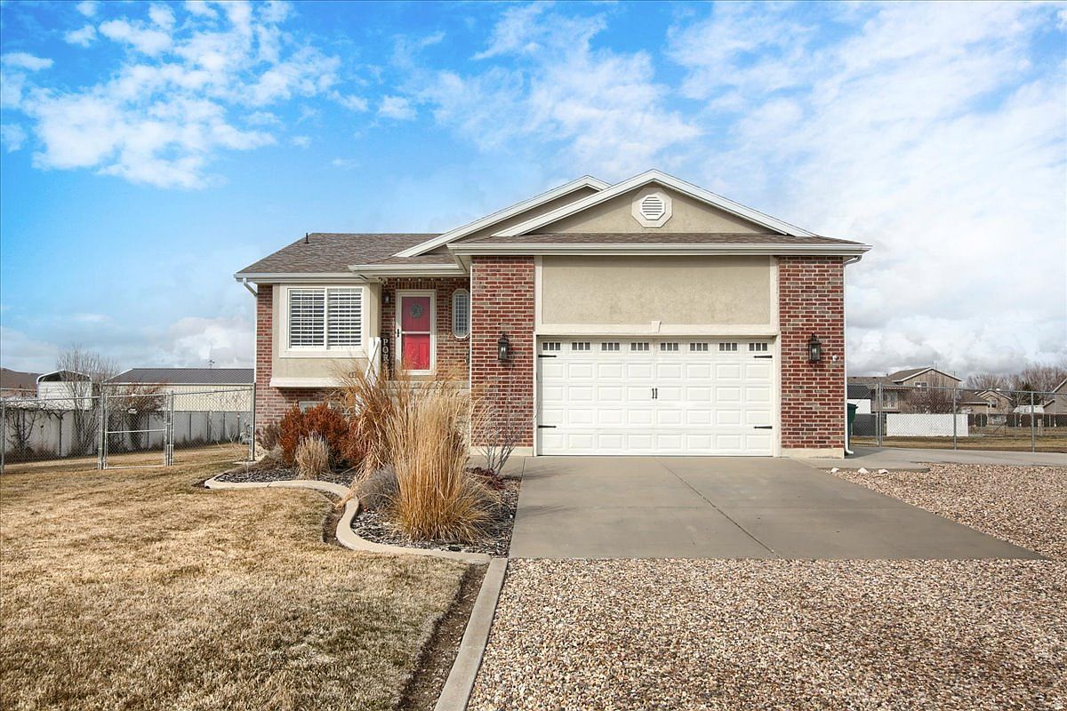 6242 W 5950 S Hooper, UT 84315 - Thumbnail 2