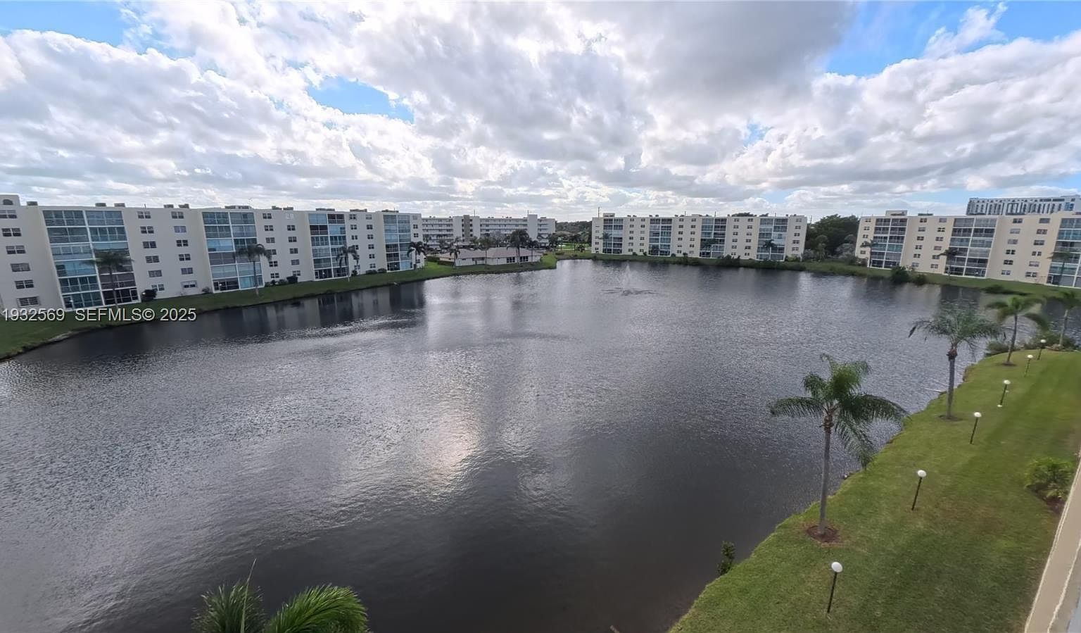 111 SE 3rd Ave APT 502 Dania, FL 33004 - Thumbnail 2