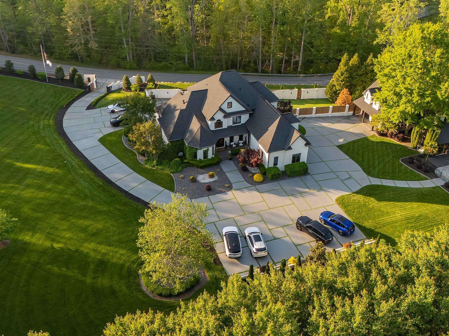 1906 Jonesville Rd Simpsonville, SC 29681 - Thumbnail 2