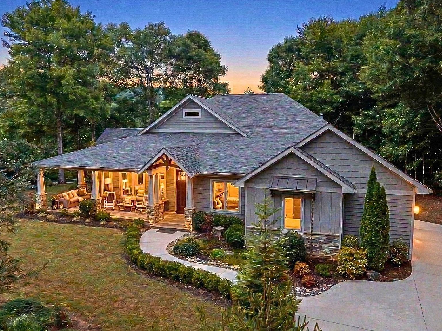 38 The Cliffs Pkwy Landrum, SC 29356  | Single Family