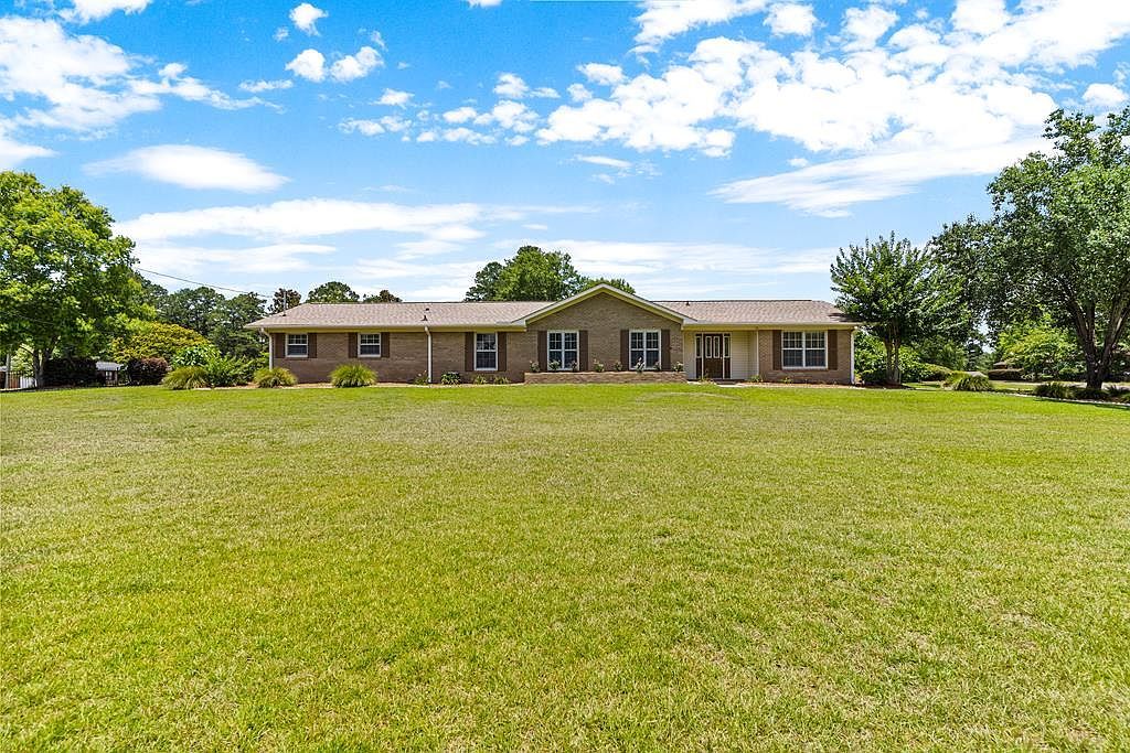 601 Lakewood Dr Dothan, AL 36301 - Thumbnail 2