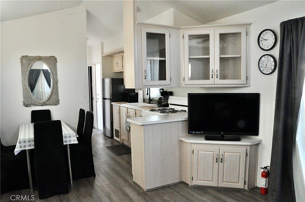 70200 Dillon Rd #393 Desert Hot Springs, CA 92241 - Thumbnail 2