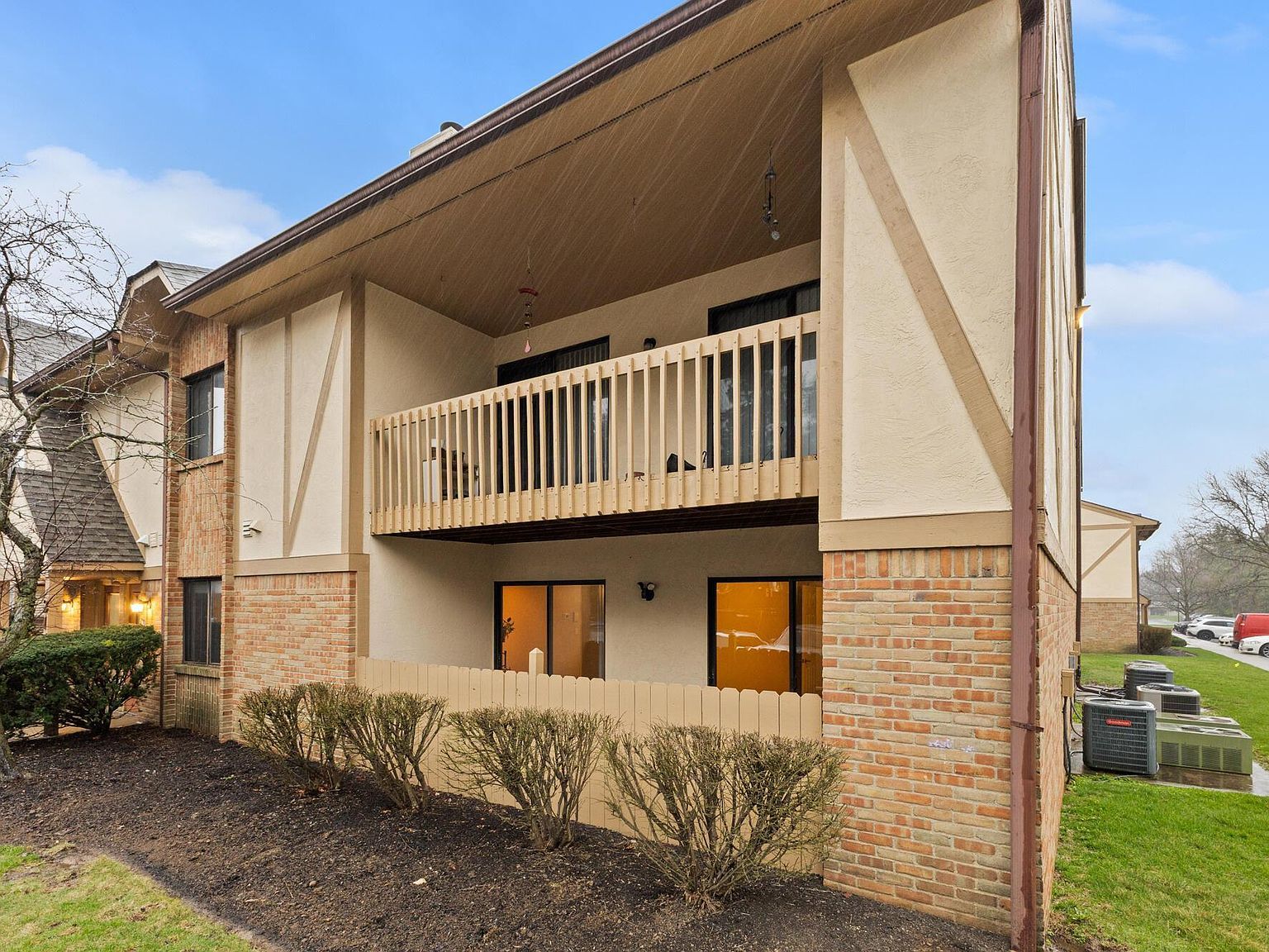 2176 Hedgerow Rd #2176D Columbus, OH 43220 - Thumbnail 2