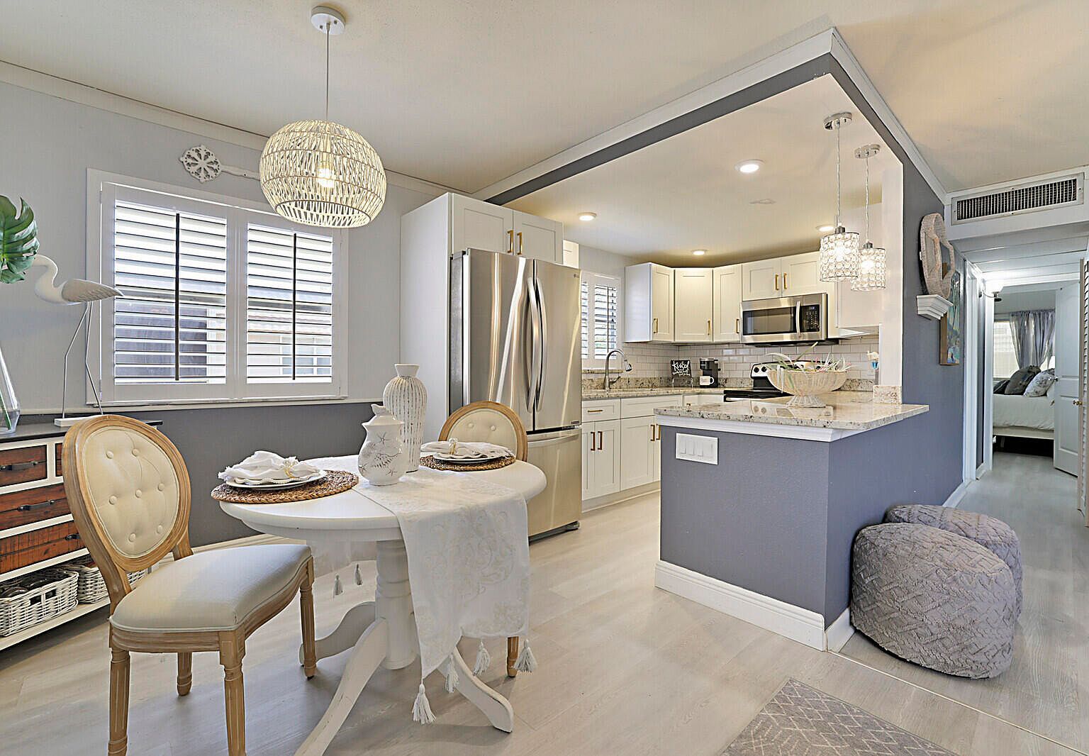 37 Brittany Ave #A Delray Beach, FL 33446 - Thumbnail 2