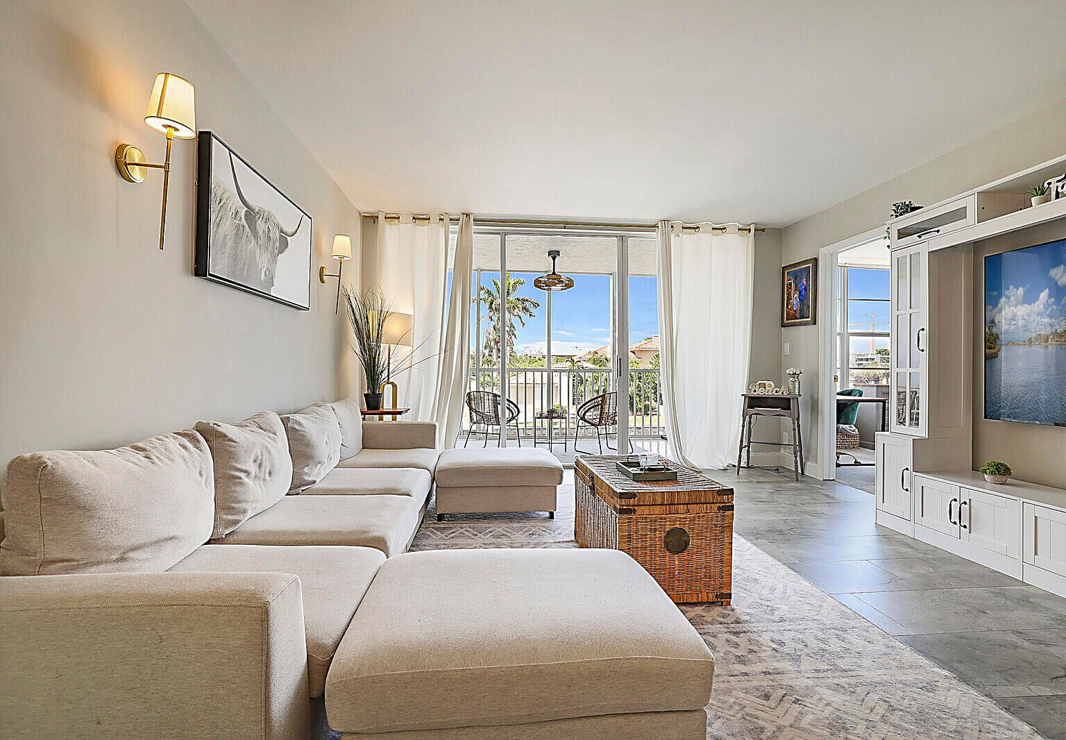 3180 NE 48th Ct APT 210 Lighthouse Pt, FL 33064 - Thumbnail 2