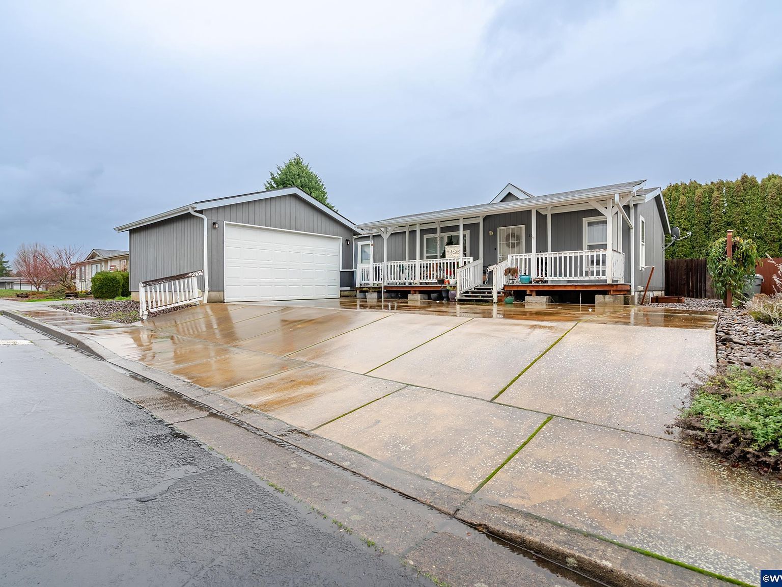 610 Vaughan Ln #11 Lebanon, OR 97355 - Thumbnail 2