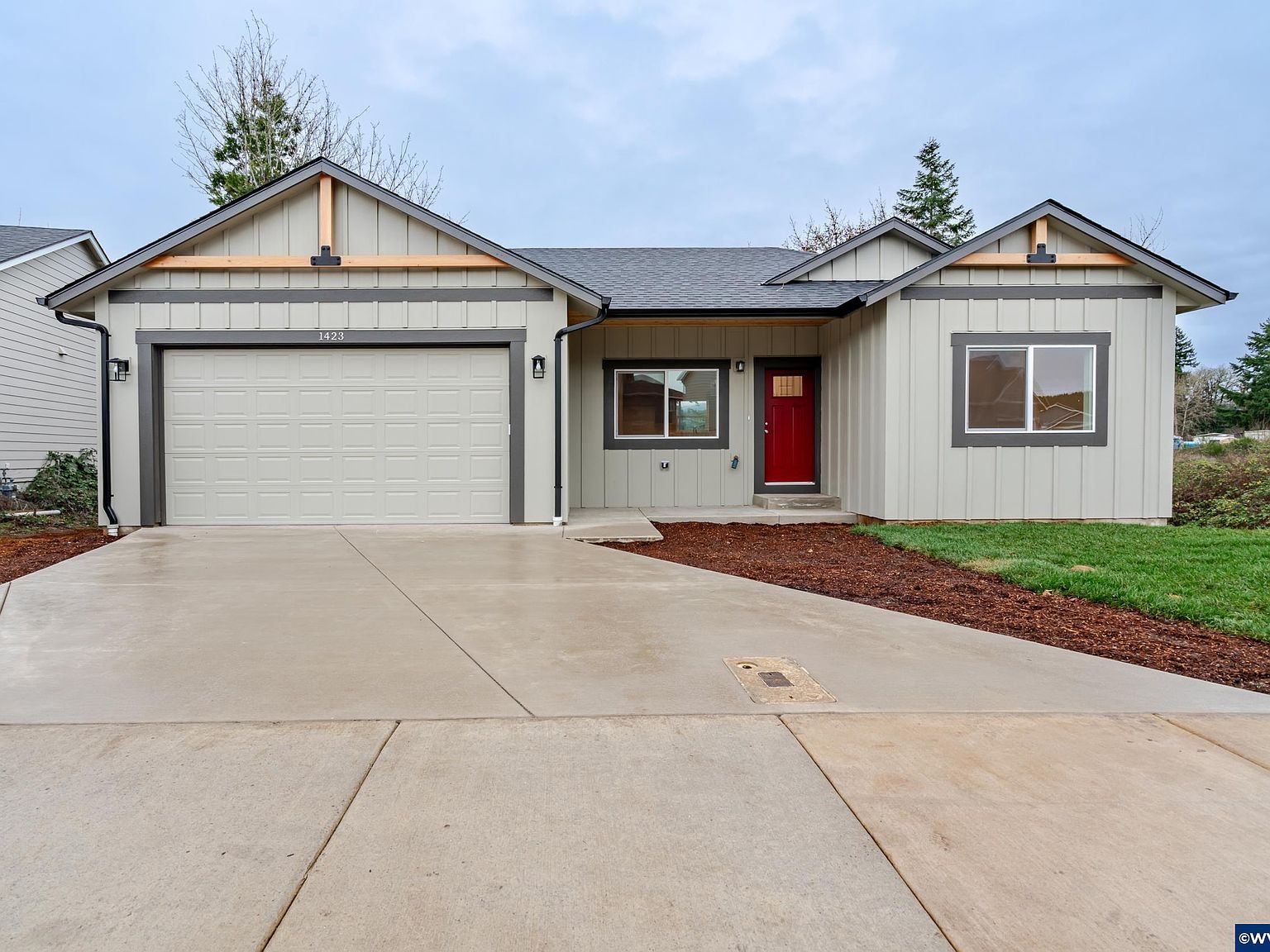 1423 45th Ave Sweet Home, OR 97386 - Thumbnail 2