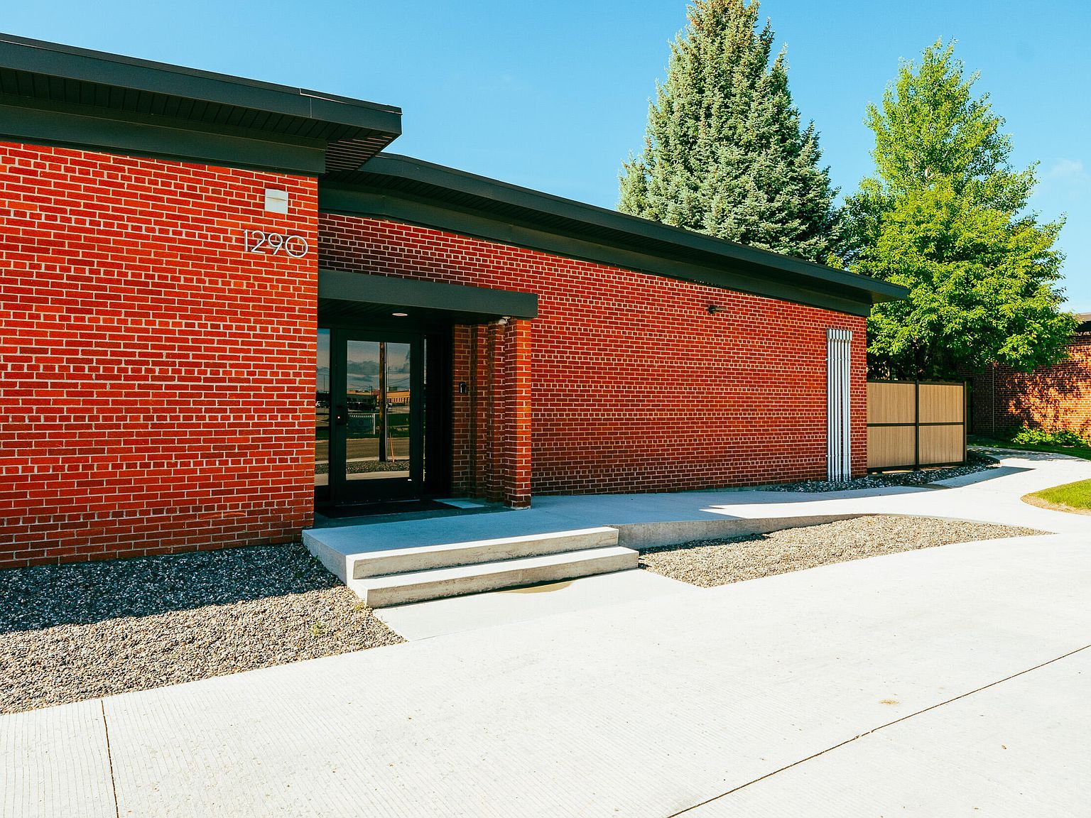 1290 Burton St #D Sheridan, WY 82801 - Thumbnail 2