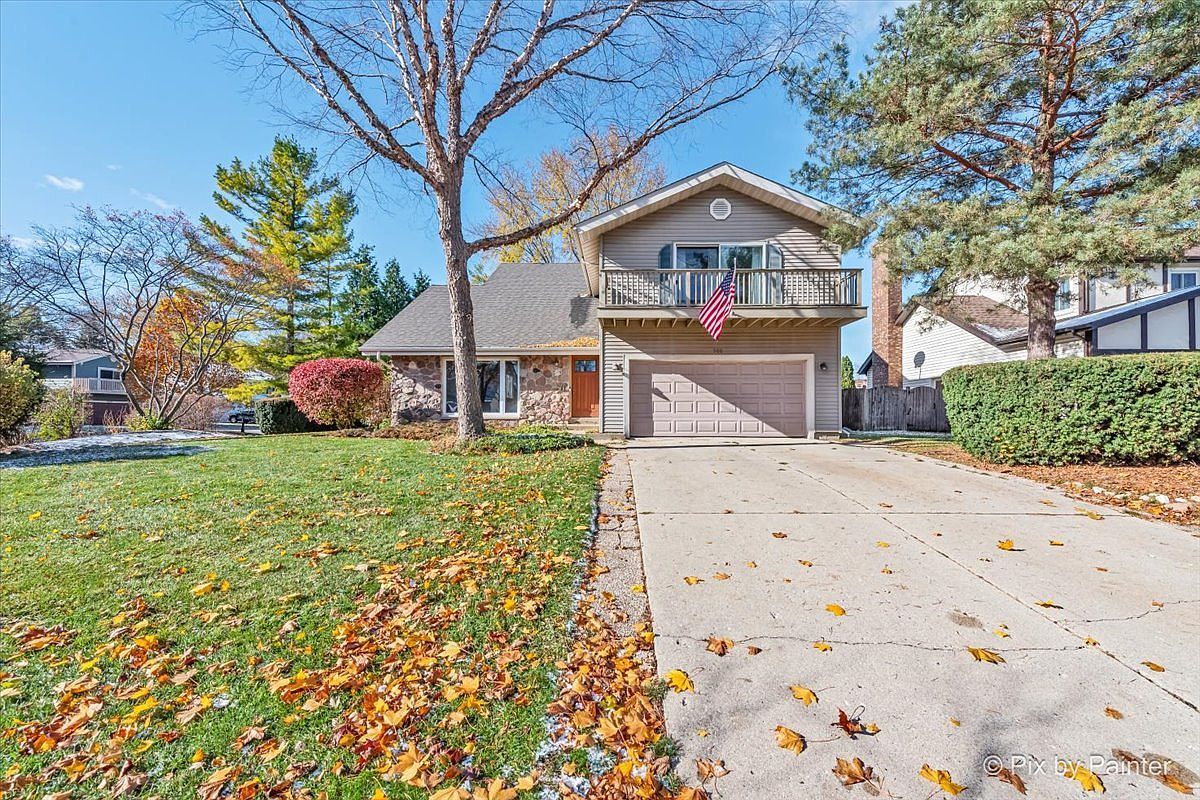 900 Sarasota Ln Crystal Lake, IL 60014 - Thumbnail 2