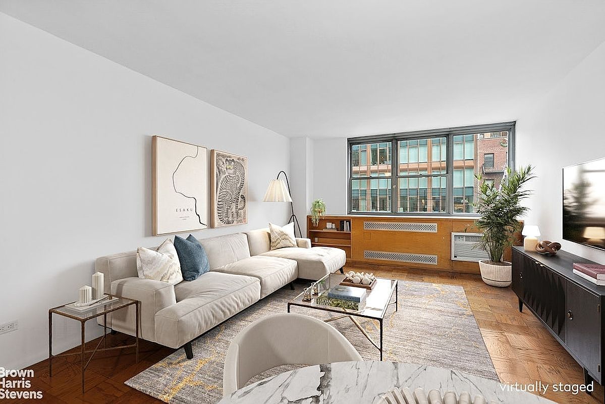 32 Gramercy Park S APT 5J New York, NY 10003 - Thumbnail 2