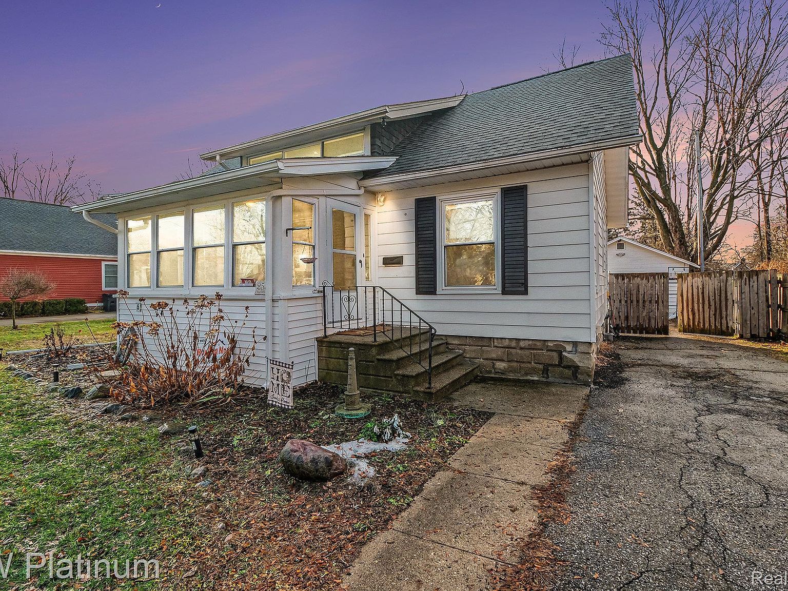 255 W 5th St Imlay City, MI 48444 - Thumbnail 2