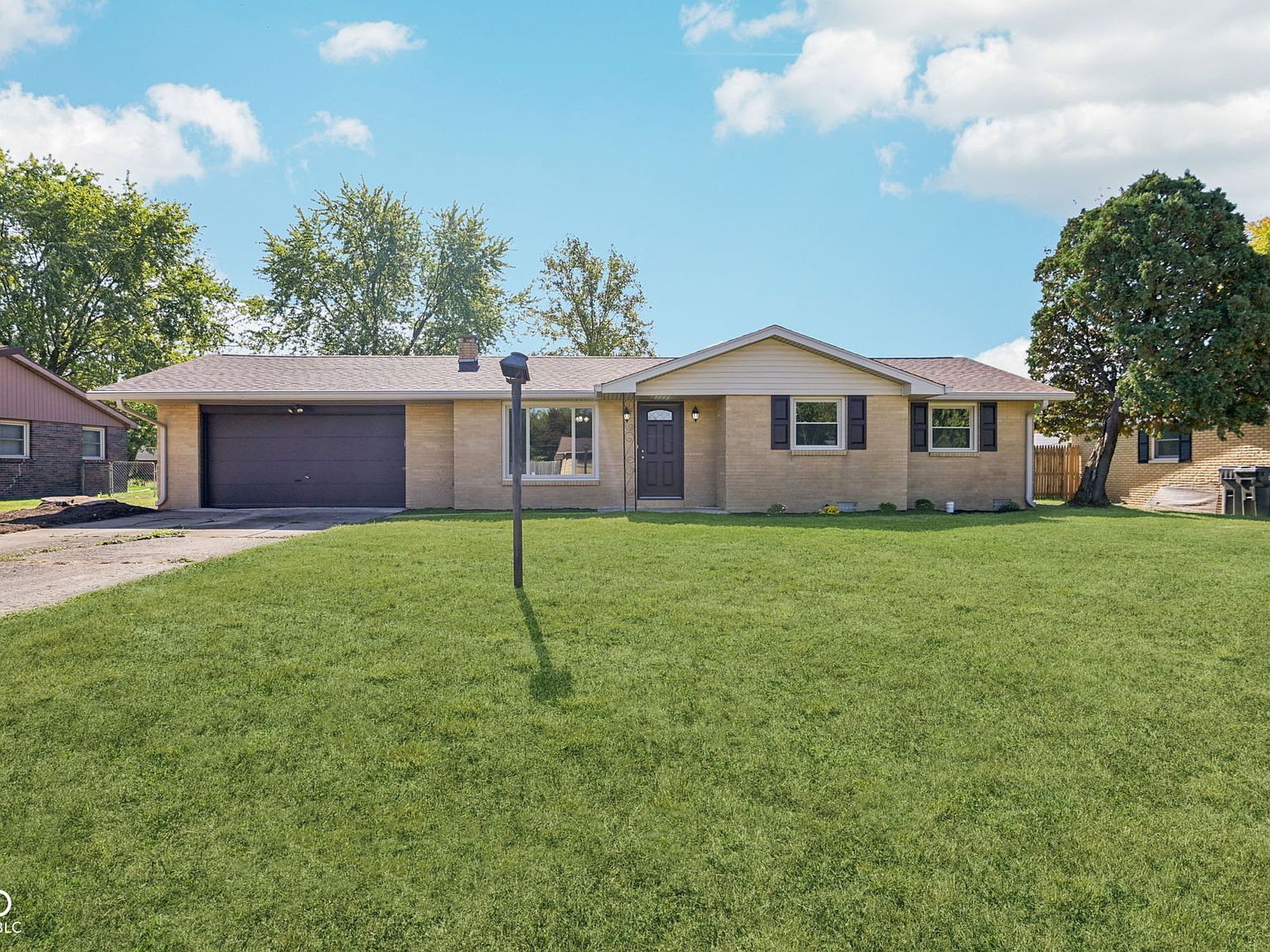 311 Fall Creek Dr Anderson, IN 46013 - Thumbnail 2