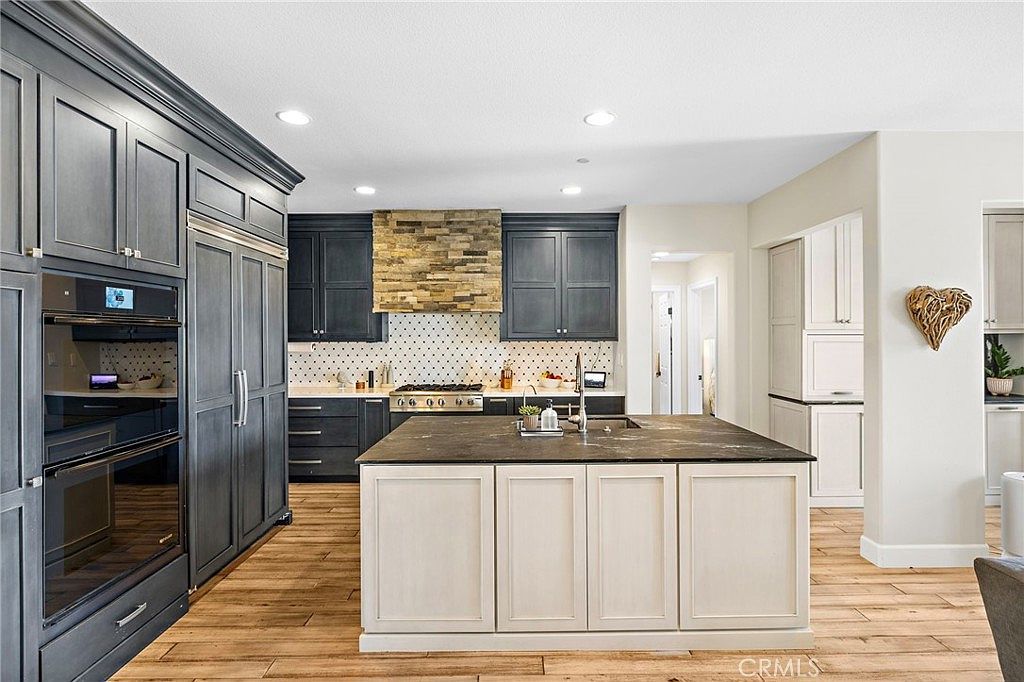 18 Via Belleza San Clemente, CA 92673 - Thumbnail 2