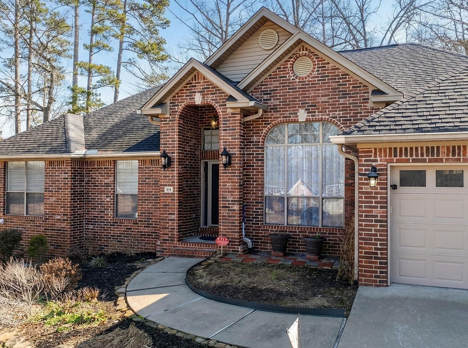 111 Beaulieu Ct Maumelle, AR 72113 - Thumbnail 2