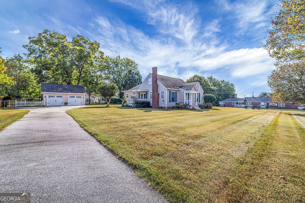 997 Highland Cir SE Conyers, GA 30012 - Thumbnail 2