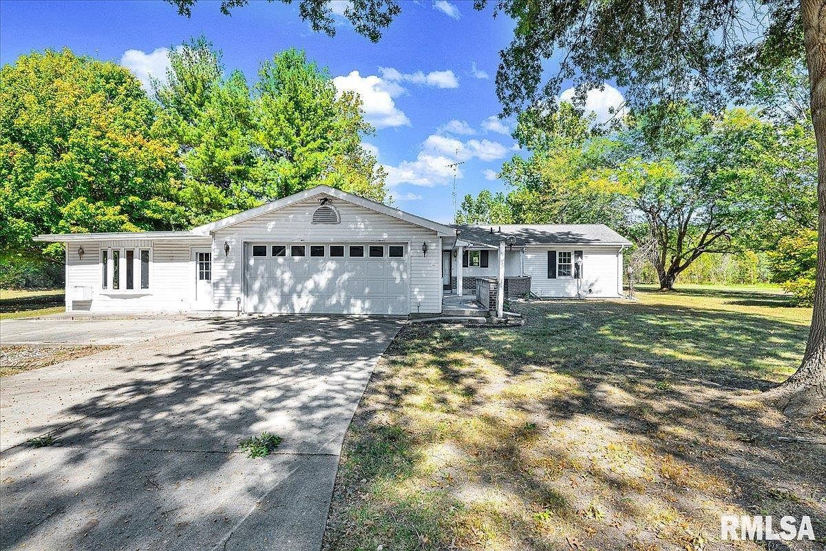 20 Villa Ct Knoxville, IL 61448 - Thumbnail 2