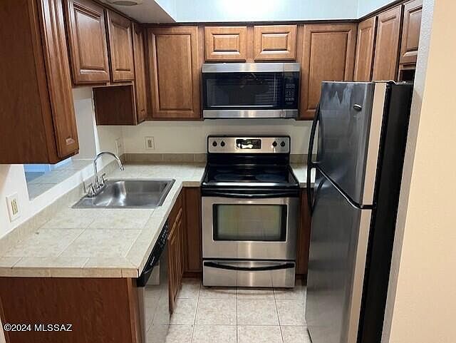 1810 E Blacklidge Dr APT 403 Tucson, AZ 85719 - Thumbnail 2