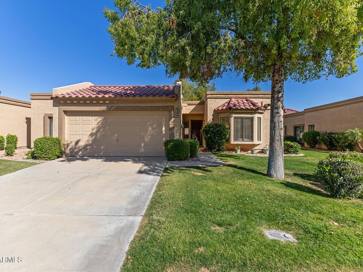 9712 W Tonto Ln Peoria, AZ 85382 - Thumbnail 2