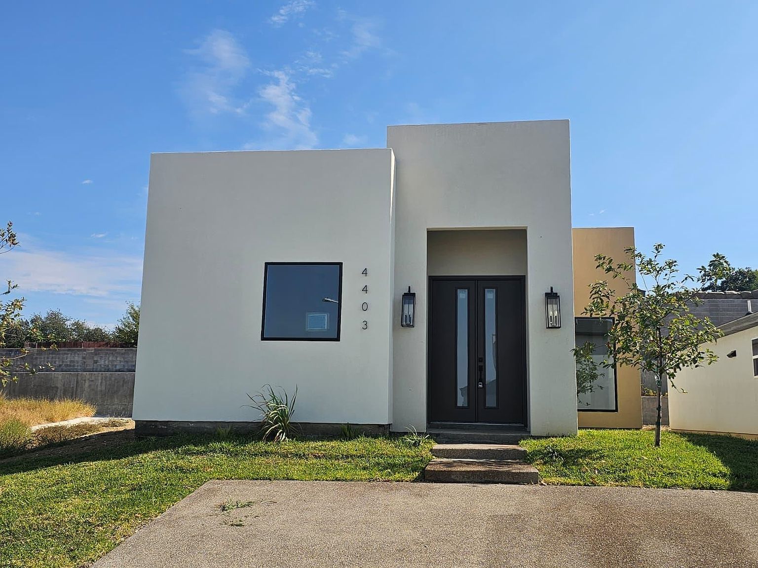 4403 Azulejo Dr Laredo, TX 78046 - Thumbnail 2