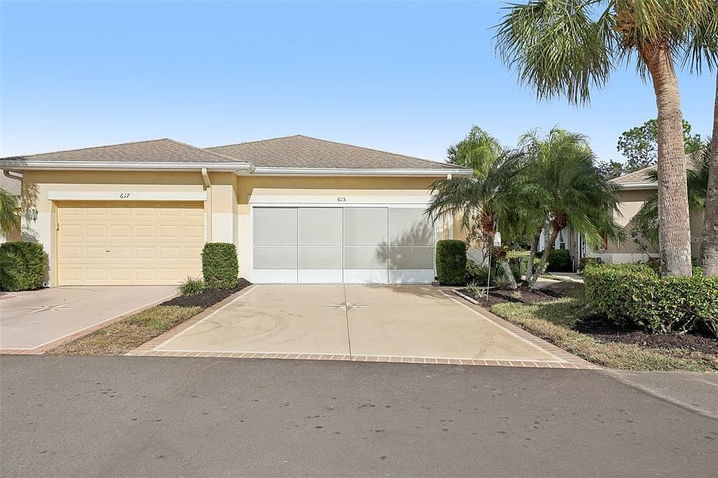 615 Tremont Greens Ln Sun City Center, FL 33573 - Thumbnail 2