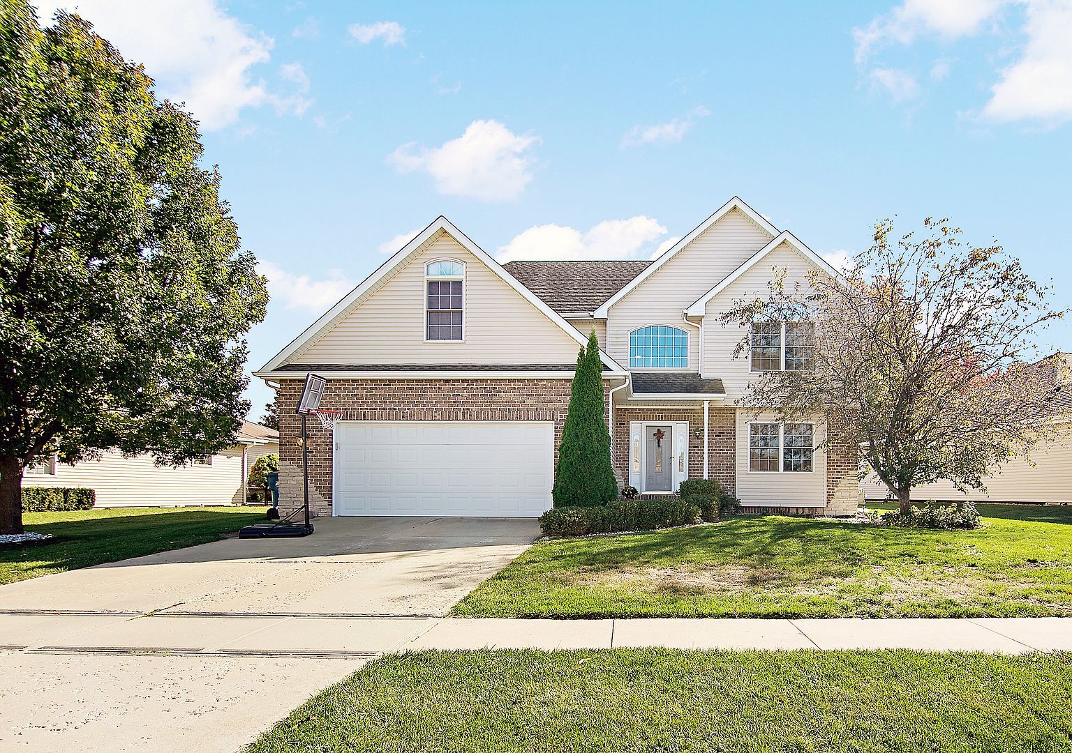 444 Highpoint Cir N Bourbonnais, IL 60914 - Thumbnail 2