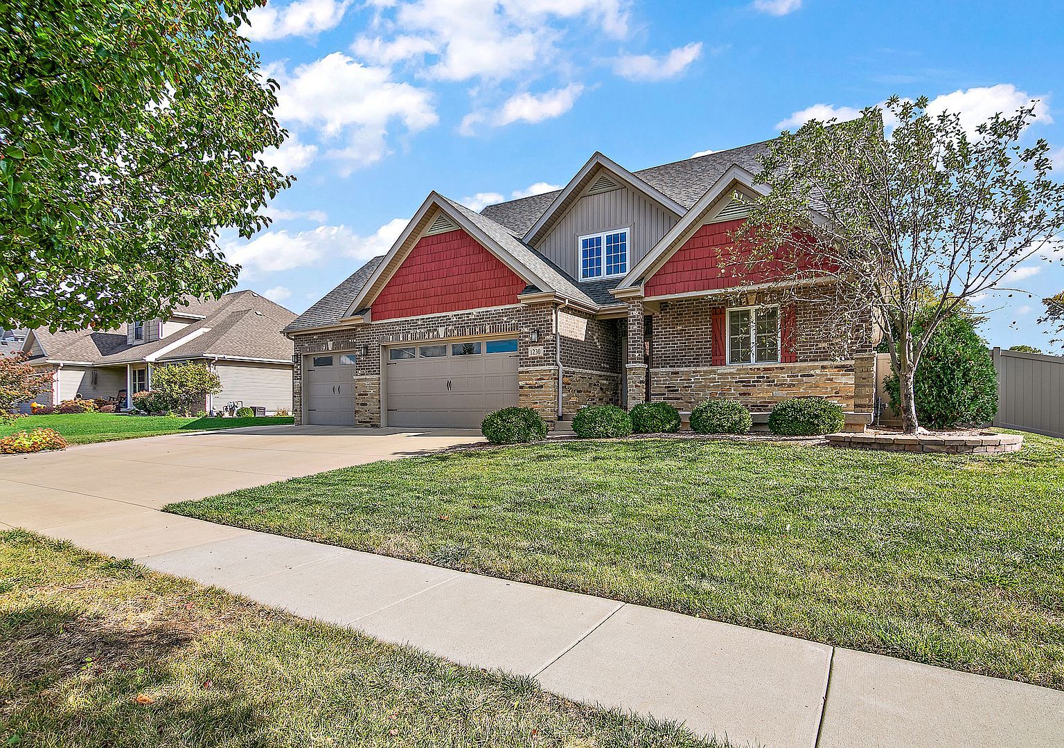 1230 Eagle Bluff Dr Bourbonnais, IL 60914 - Thumbnail 2