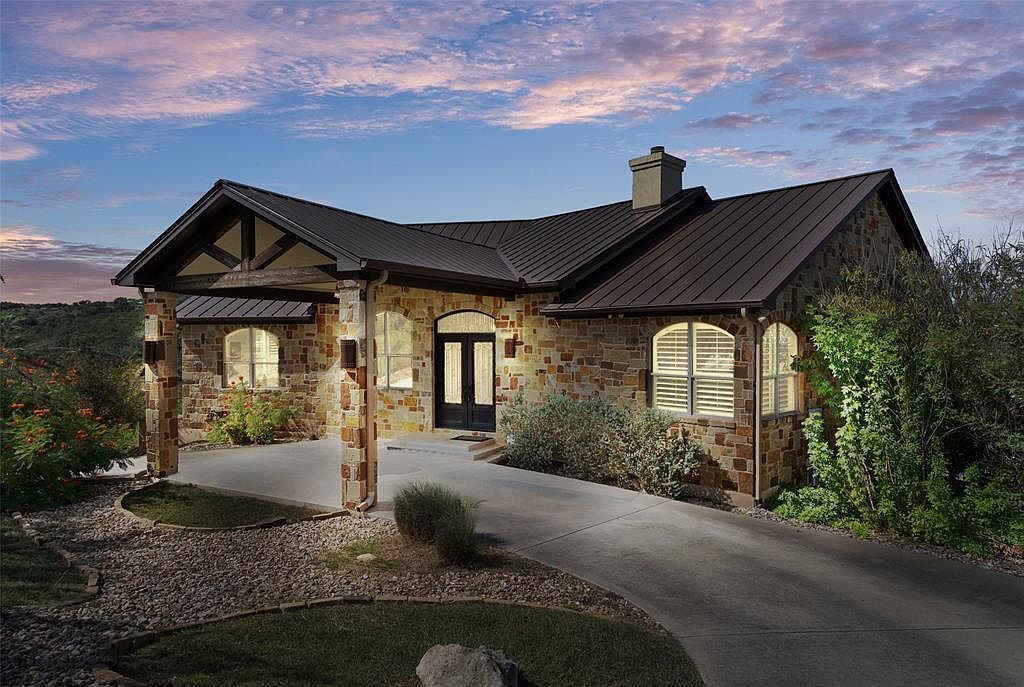 4408 Blacksmith Cv Spicewood, TX 78669 - Thumbnail 2