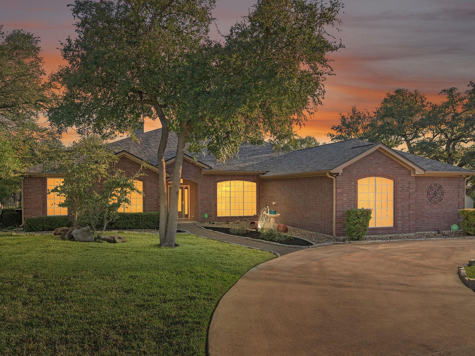 686 Benchmark Trl Belton, TX 76513 - Thumbnail 2