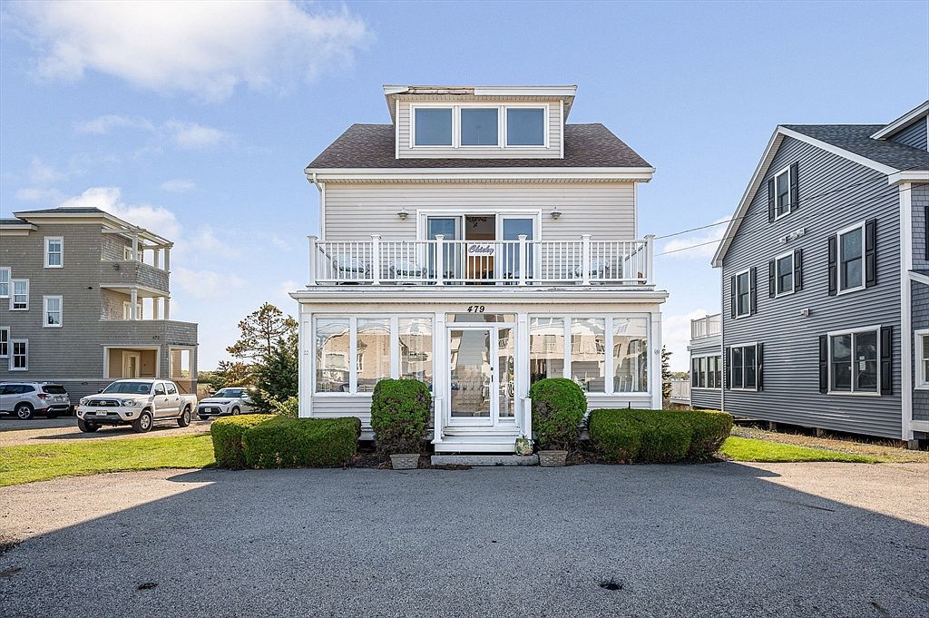 479 N End Blvd Salisbury, MA 01952 - Thumbnail 2