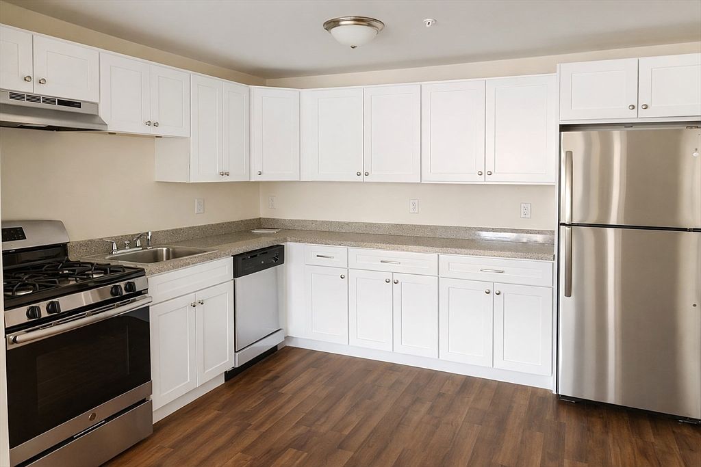 361 Hildreth St APT 24 Lowell, MA 01850  | Condominium