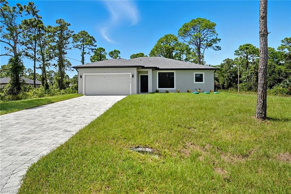 216 Ogden Ave S Lehigh Acres, FL 33974 - Thumbnail 2