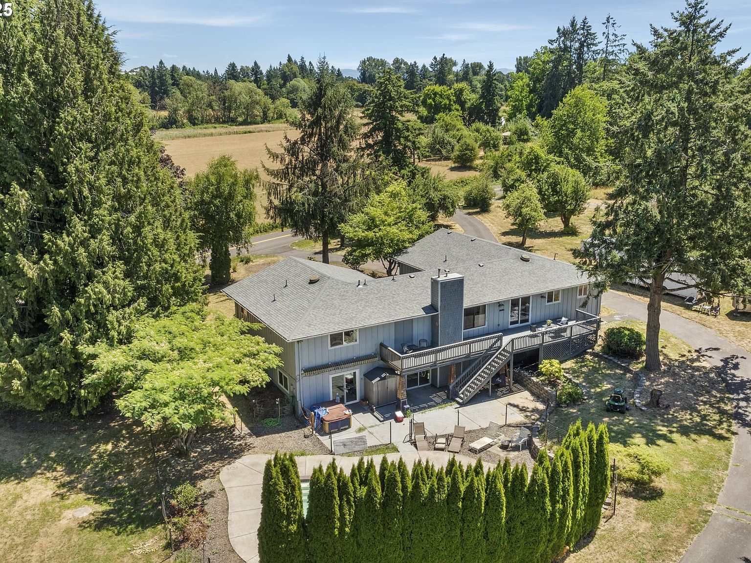 23851 Schultz Rd NE Aurora, OR 97002 - Thumbnail 2