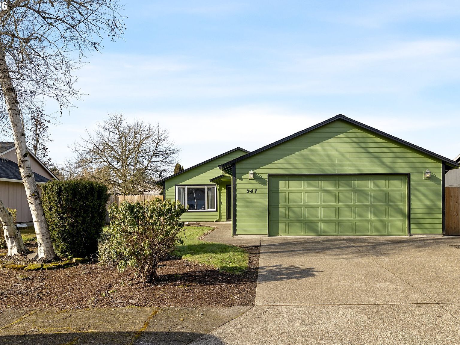 247 SW Manzanita St McMinnville, OR 97128 - Thumbnail 2