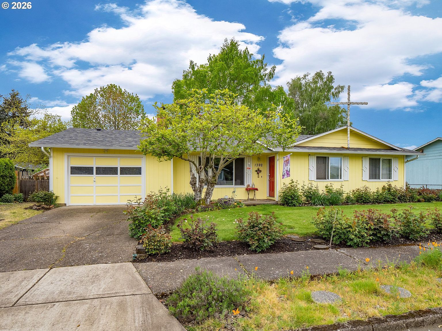 1392 SW Myrtle St Dundee, OR 97115  | Single Family