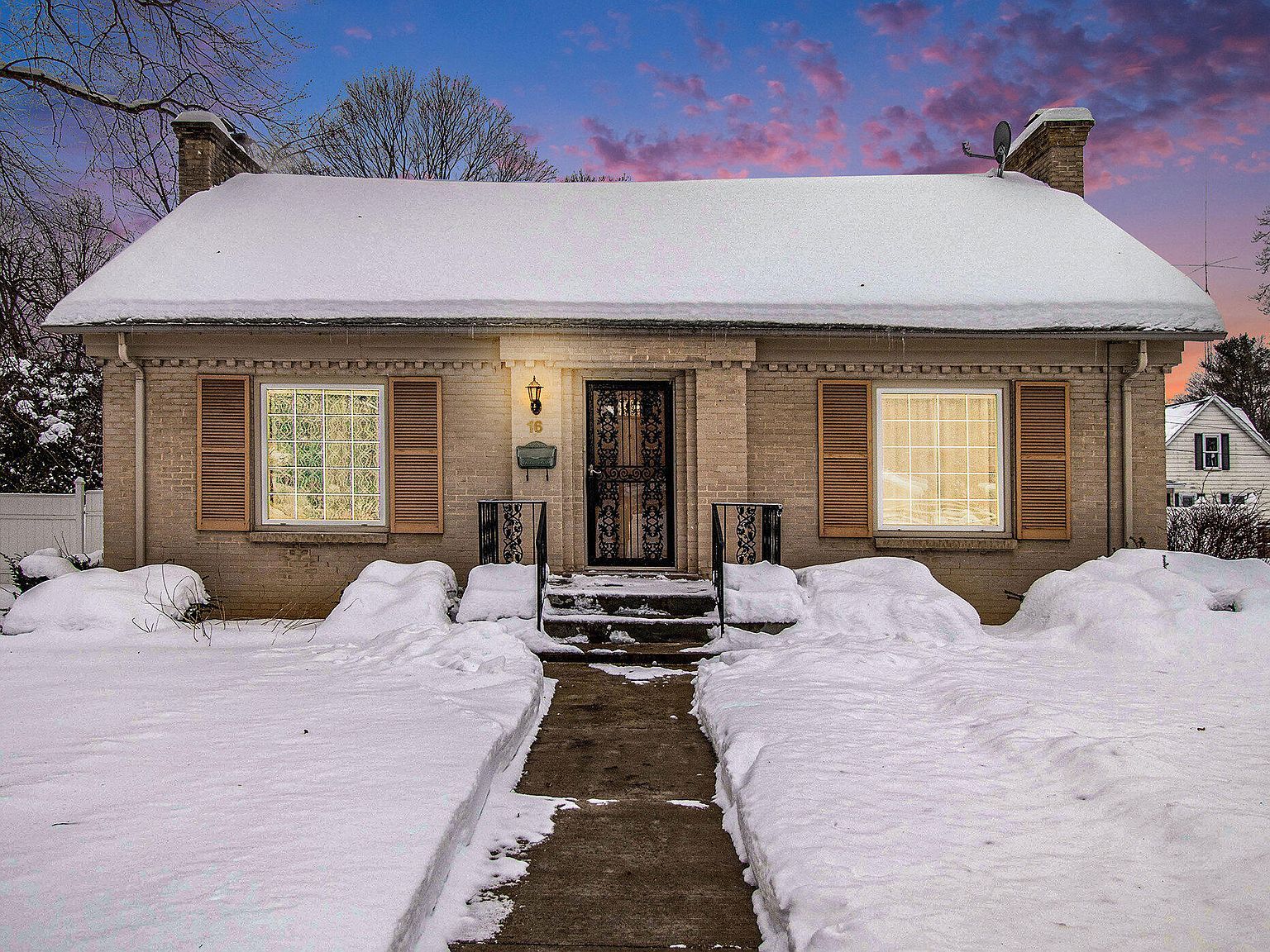 16 N Center St Bangor, MI 49013 - Thumbnail 2