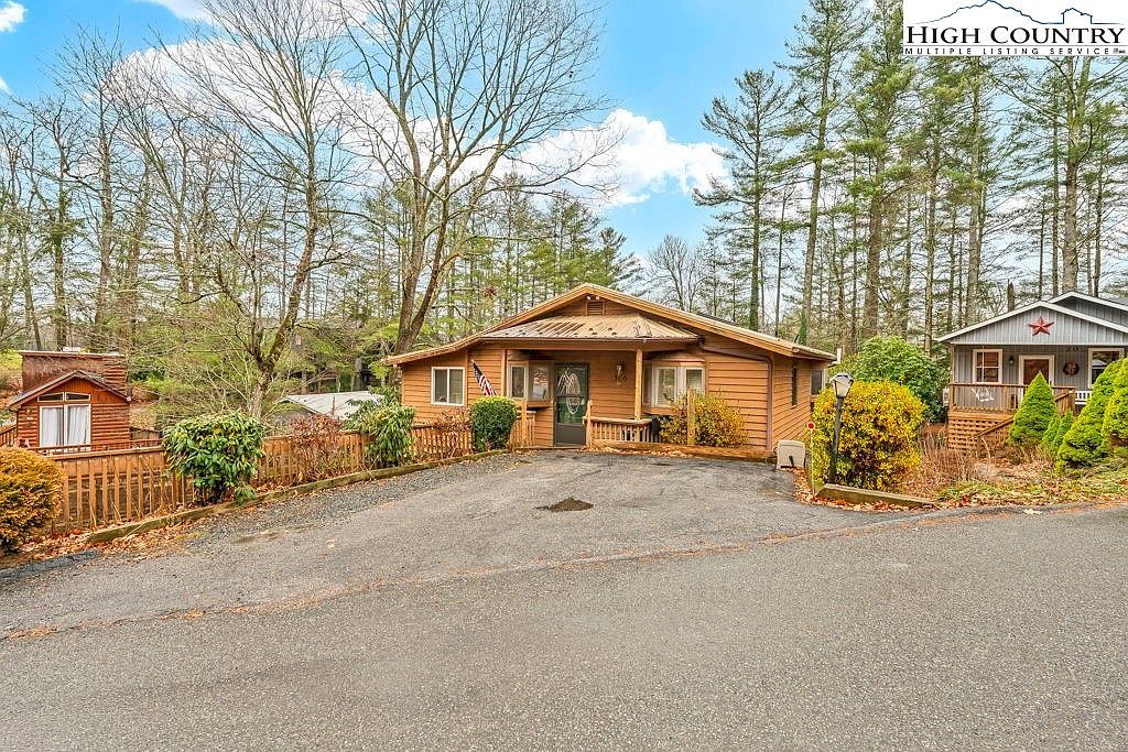 36 Larkspur Rd Newland, NC 28657 - Thumbnail 2