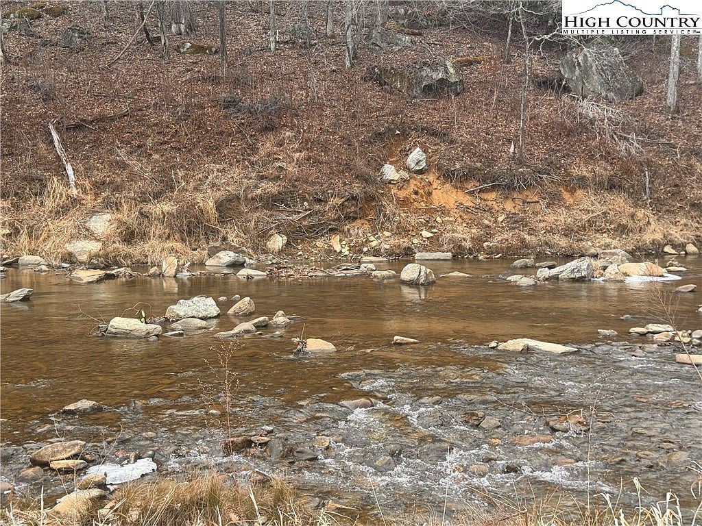 13 Water Sound Dr Elk Park, NC 28622 - Thumbnail 2